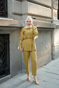 Düğme Detay Takım Yağ Yeşil