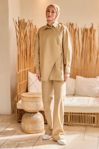 Düğme Detay Yan Bağlamalı Keten Takım Vizon