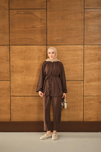 Düğme Detaylı Bel Bağlamalı Takım Kahverengi