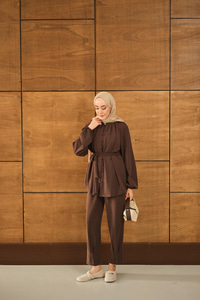 Düğme Detaylı Bel Bağlamalı Takım Kahverengi