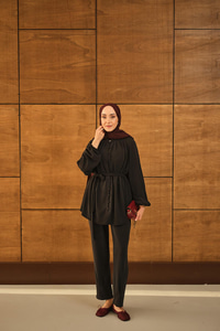 Düğme Detaylı Bel Bağlamalı Takım Siyah