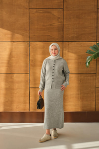 Düğme Detaylı Etekli İkili Takım Gri