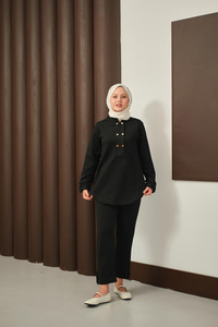 Düğme Detaylı Oval Kesim İkili Takım Siyah