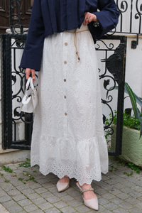 Düğme Ve Dantel Detay Etek Beyaz