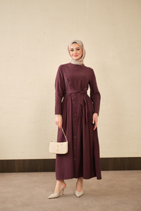 Düğmeli Etek Büzgülü Bel Bağlamalı Elbise Mürdüm