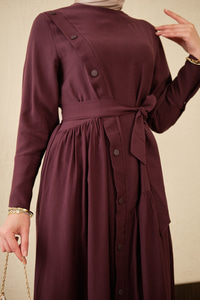 Düğmeli Etek Büzgülü Bel Bağlamalı Elbise Mürdüm