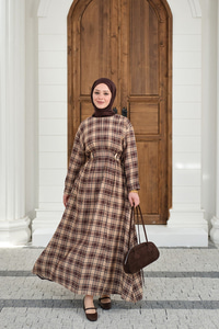 Ekose Desen Bronş Detay Arkadan Bağlamalı Elbise Vizon