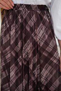 Ekose Desen Dikiş İzli Yandan Bağcık Detaylı Şifon Etek Vizon