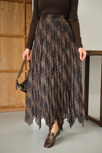 Ekose Desen Dikiş İzli Yandan Bağcık Detaylı Şifon Etek Siyah