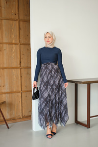 Ekose Desen Dikiş İzli Yandan Bağcık Detaylı Şifon Etek Antrasit