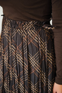 Ekose Desen Dikiş İzli Yandan Bağcık Detaylı Şifon Etek Siyah