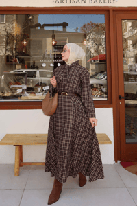 Ekose Desen Yaka Bağlamalı Etekli Takım Kahverengi