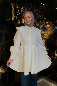 Eteği Pile Detaylı Gömlek  Beyaz