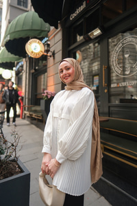 Eteği Pileli Gömlek Beyaz