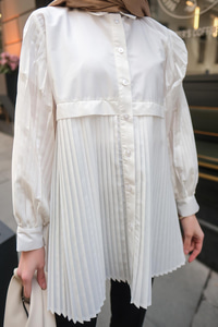 Eteği Pileli Gömlek Beyaz