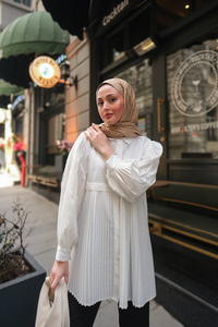 Eteği Pileli Gömlek Beyaz