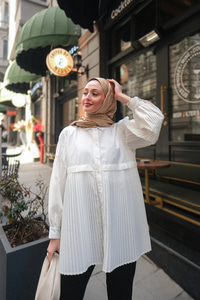 Eteği Pileli Gömlek Beyaz