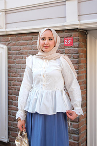 Eteği Pileli Gömlek Beyaz