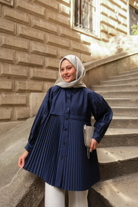 Eteği Pileli Gömlek Lacivert