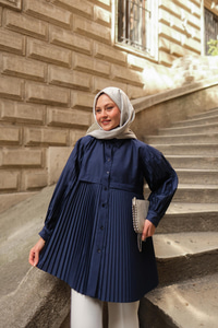 Eteği Pileli Gömlek Lacivert