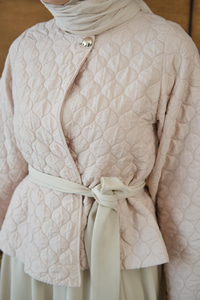 Eteği Scuba Kapitone Takım Krem