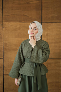 Eteği Scuba Kapitone Takım Yeşil