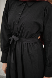 Eteği Volanlı Bel Bağlamalı Gömlek Yaka Yarım Düğmeli Elbise Siyah