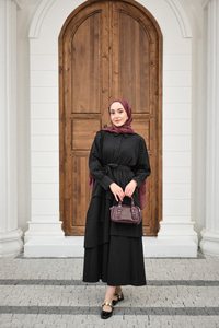 Eteği Volanlı Bel Bağlamalı Gömlek Yaka Yarım Düğmeli Elbise Siyah