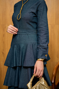 Eteği Volanlı Kot Görünümlü Elbise Koyu Mavi