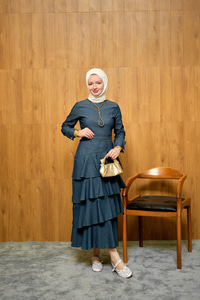 Eteği Volanlı Kot Görünümlü Elbise Koyu Mavi