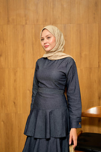 Eteği Volanlı Kot Görünümlü Elbise Lacivert