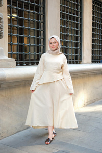 Etekli Sedef Takım Bej