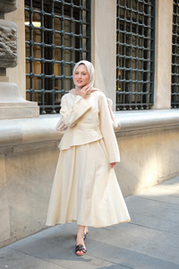 Etekli Sedef Takım Bej