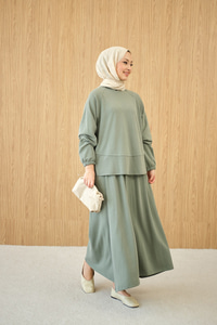 Etekli Takım Koyu Yeşil