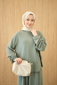 Etekli Takım Koyu Yeşil