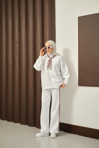 Etnik Desen İkili Takım Beyaz