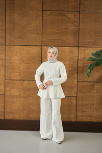 Femuarlı Scuba Takım Ekru