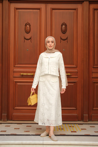 Fermuar Detay Etekli Takım Beyaz