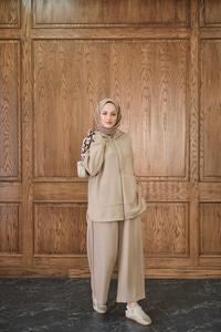 Fermuar Detay Kapüşonlu Takım Krem