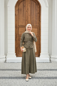 Fermuarlı Cep Detay Kemer Bağlamalı Etekli Takım Haki Yeşil