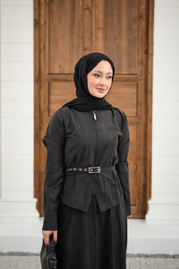 Fermuarlı Cep Detay Kemer Bağlamalı Etekli Takım Siyah