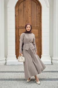 Fermuarlı Cep Detay Kemer Bağlamalı Etekli Takım Taş