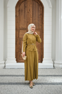 Fermuarlı Cep Detay Kemer Bağlamalı Etekli Takım Yağ Yeşil