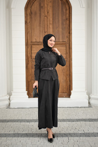 Fermuarlı Cep Detay Kemer Bağlamalı Etekli Takım Siyah