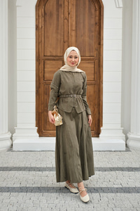 Fermuarlı Cep Detay Kemer Bağlamalı Etekli Takım Haki Yeşil