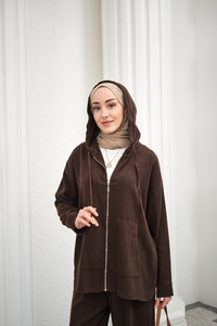 Fermuarlı Çift Cepli Kapüşonlu Pantolonlu Takım Kahverengi