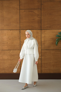 Fermuarlı Etekli Takım Beyaz