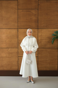 Fermuarlı Etekli Takım Beyaz