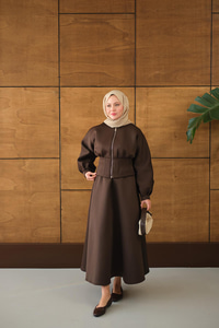 Fermuarlı Etekli Takım Kahverengi