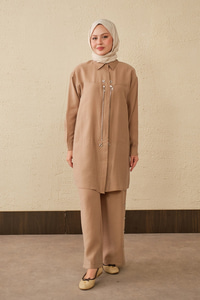 Fermuarlı Ve Boncuk Detaylı Pantolonlu Takım Vizon